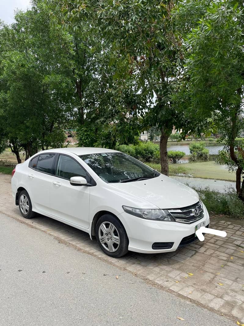 Honda City IVTEC 2015 / 2016 urgent sale 4