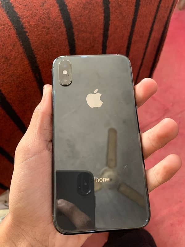 iPhone XS factory unlock 10/10 5