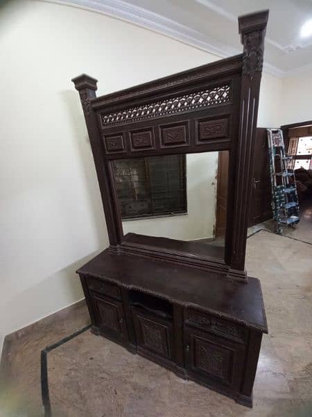 Dressing table with mirror 0