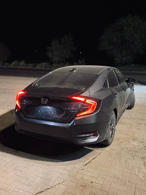 Honda Civic Oriel 2019 4