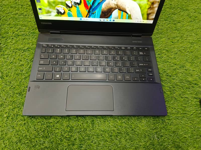 Toshiba Portege x20W-D 2