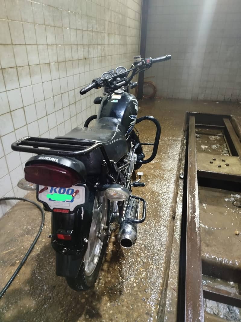 Suzuki GS 150 2021 5