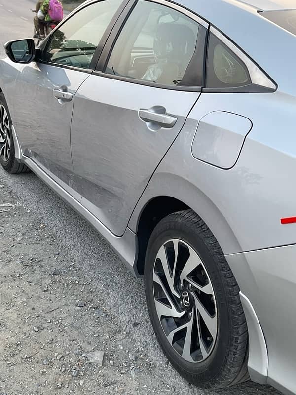 Honda Civic Oriel 2019 3