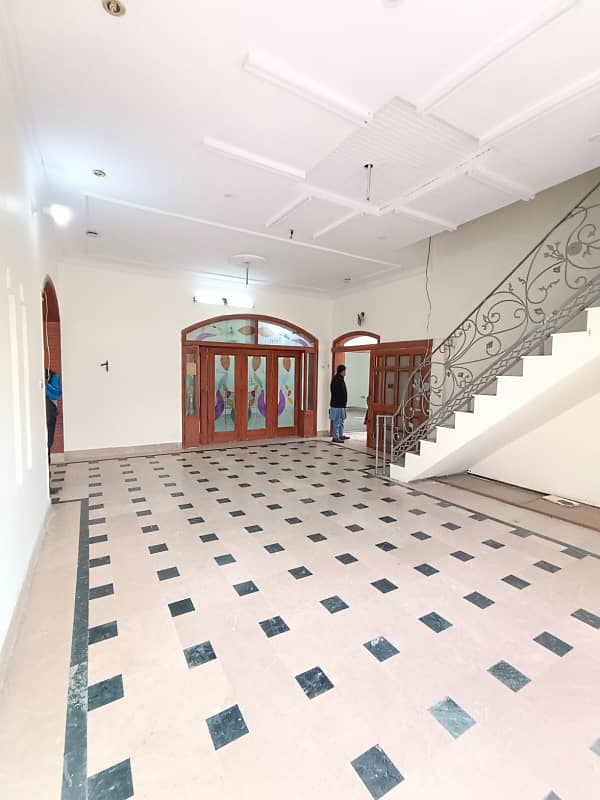 House Available For Rent VIP Location Faisalabad 19