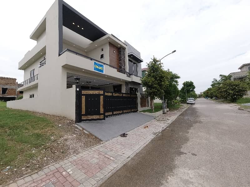 Brand New Designer House For Sale 14