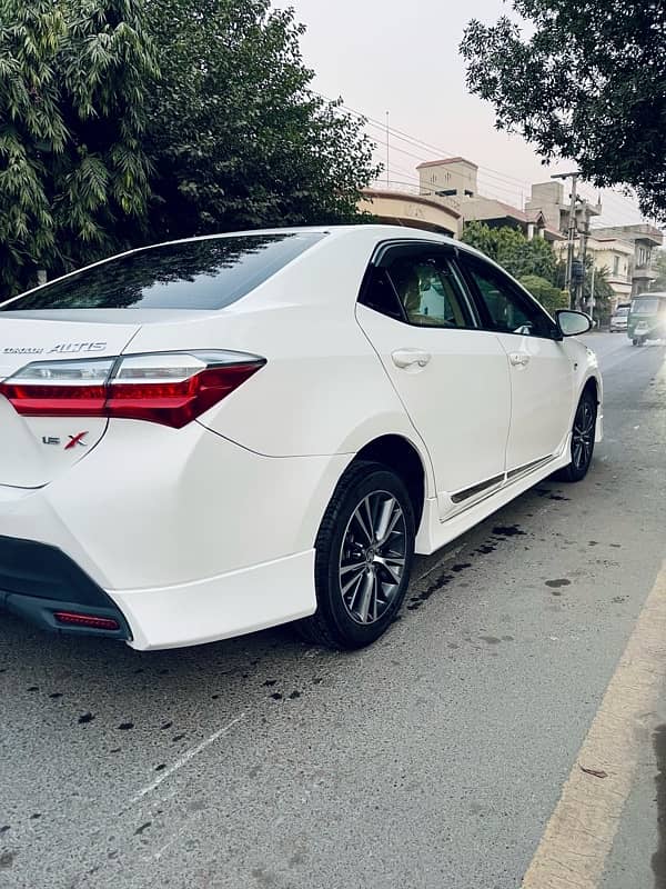 Toyota Corolla Altis 2020 4