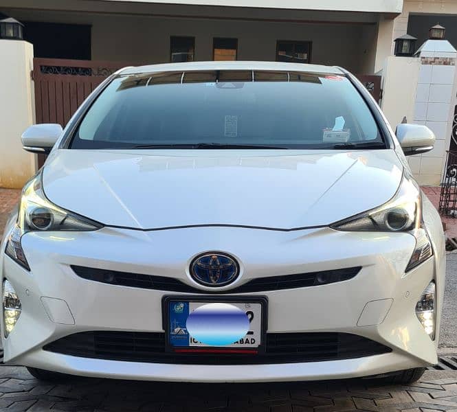 Toyota Prius 2018 3