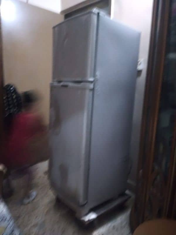 Dawlance fridge 0