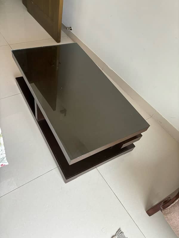 wooden centre table with loose glass top 2