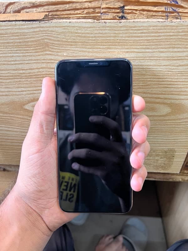 Iphone Xsmax  Dual sim Pta Approved 256Gb 2