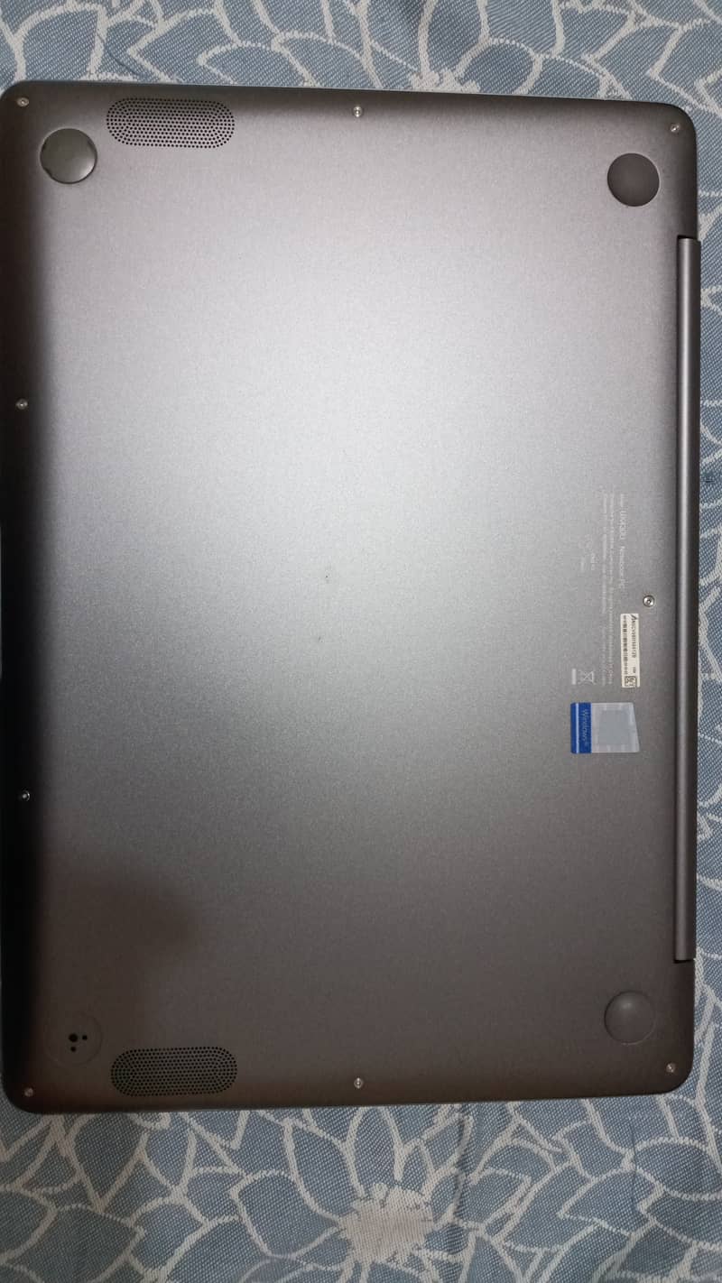 Asus UX430UAR Laptop 11