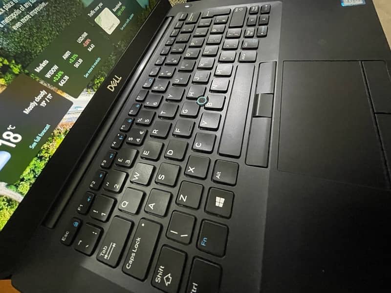 Dell Latitude 7490 3