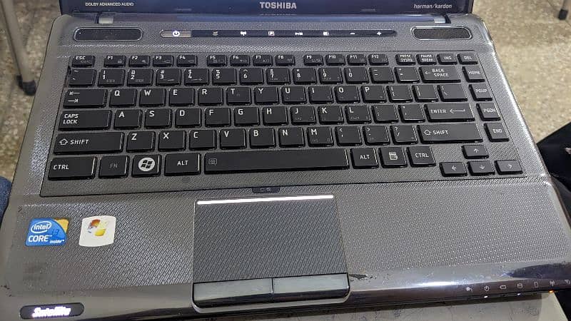 Toshiba Satellite core i3 gen 2 4