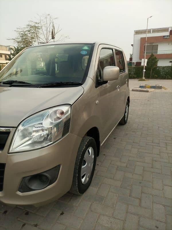 Suzuki Wagon R 2017 12