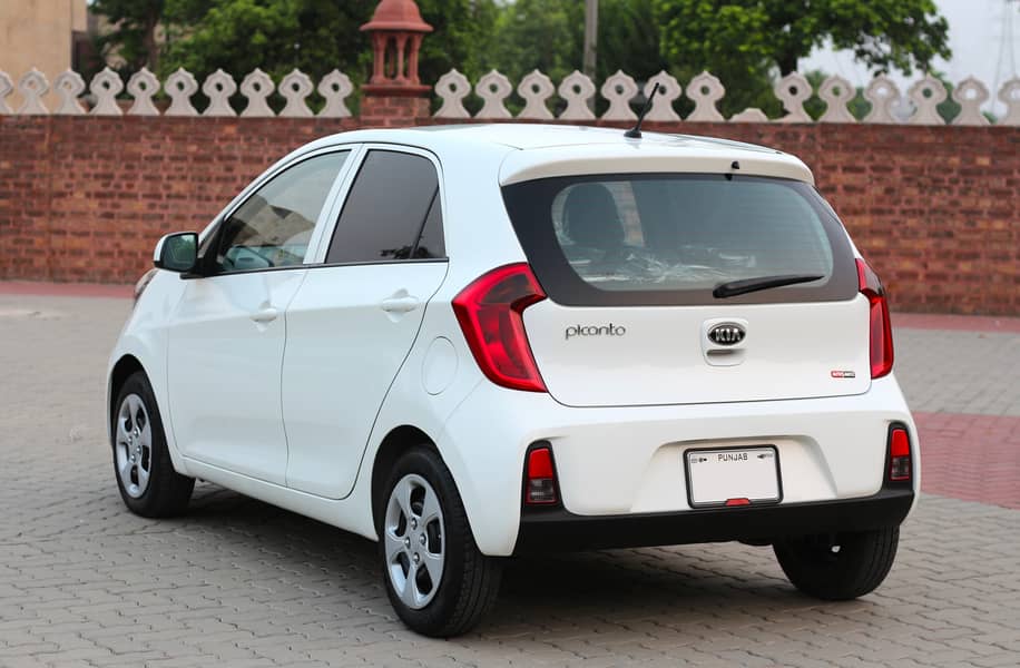 KIA Picanto 1.0 AT 2023/2024 (B2B) 3