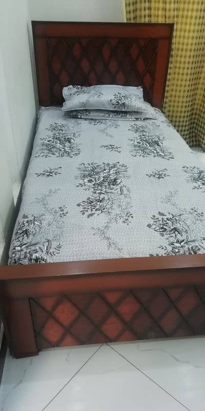 2 beds,, urgent sale 1