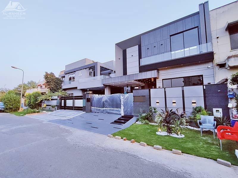 100% Original Add 10 Marla Modern Design House In DHA Phase 6 NEAR TO DOLMEN MALL 1