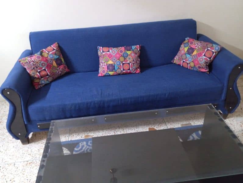 7 seater beautufull sofa set with Center table 0