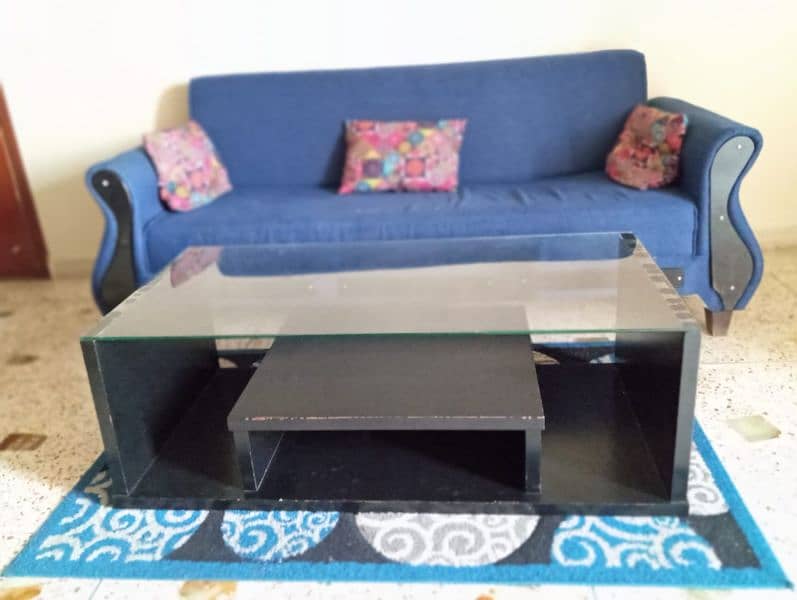 7 seater beautufull sofa set with Center table 3