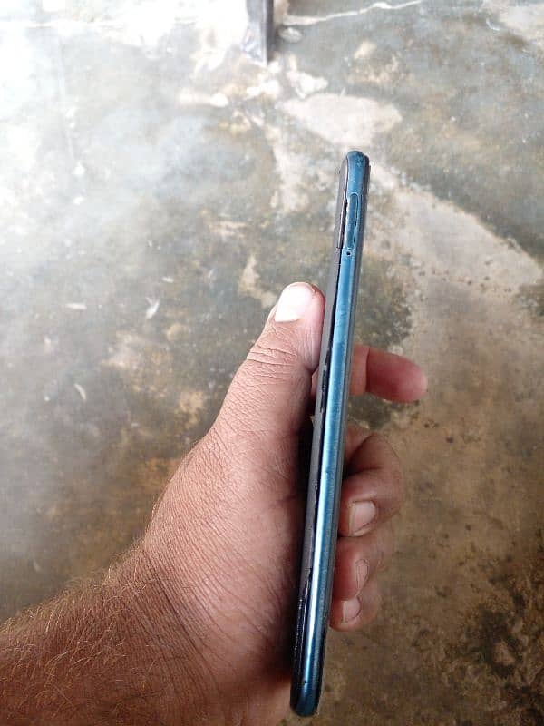 Huawei y9 with box glass break 2