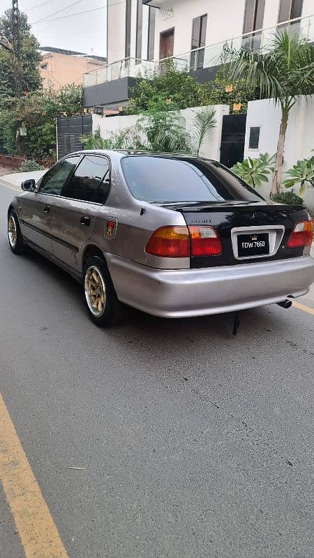 Honda Civic VTi 2000 4