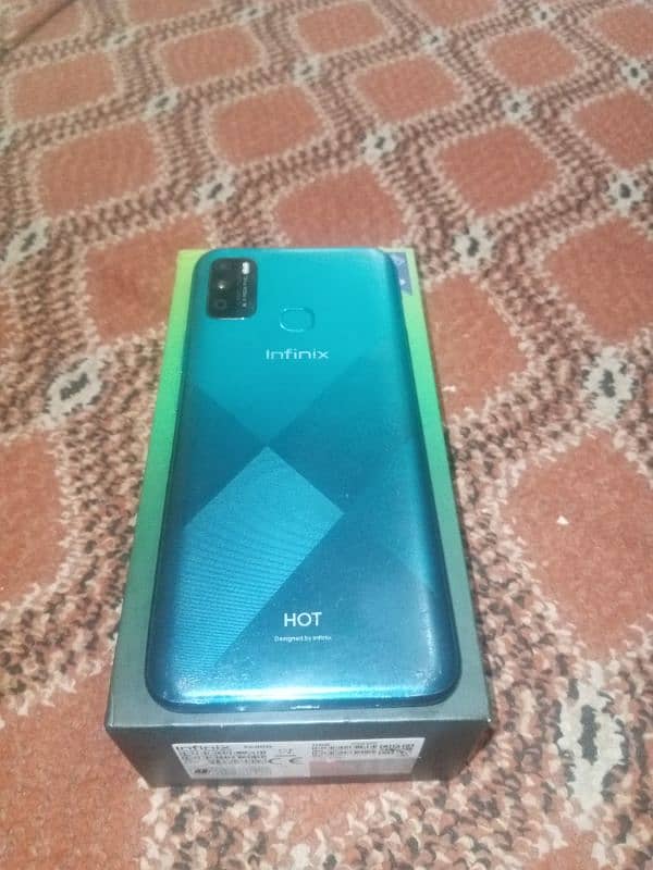 infinix hot 9 play 4/64  condition 10/9 0