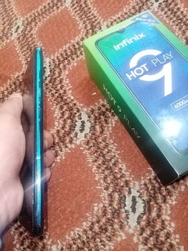 infinix hot 9 play 4/64  condition 10/9 2