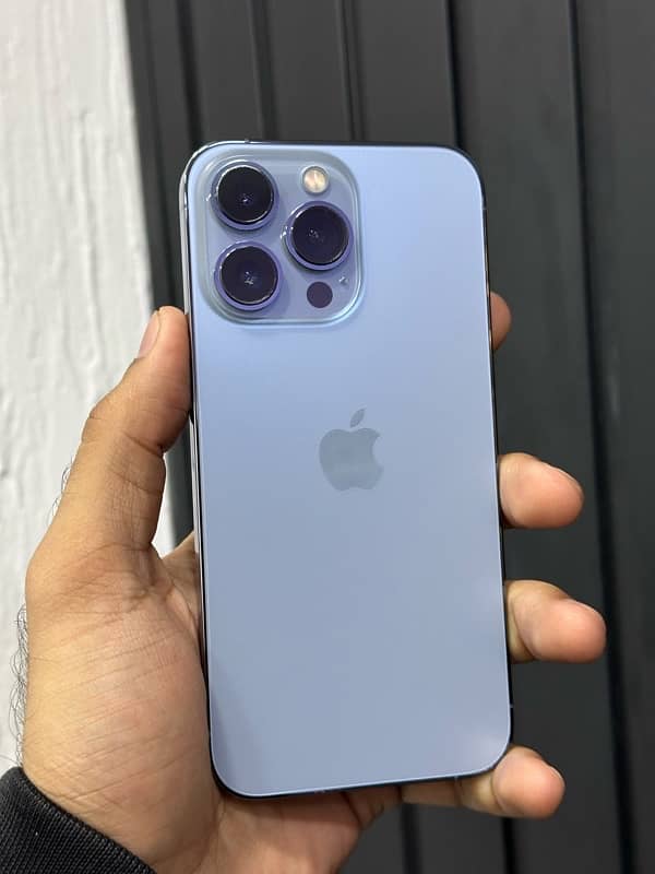 iphone 13 pro 256gb dual sim pta approved              11 12 14 15 16 0