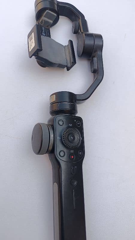 Zhiyun Smooth 4 1