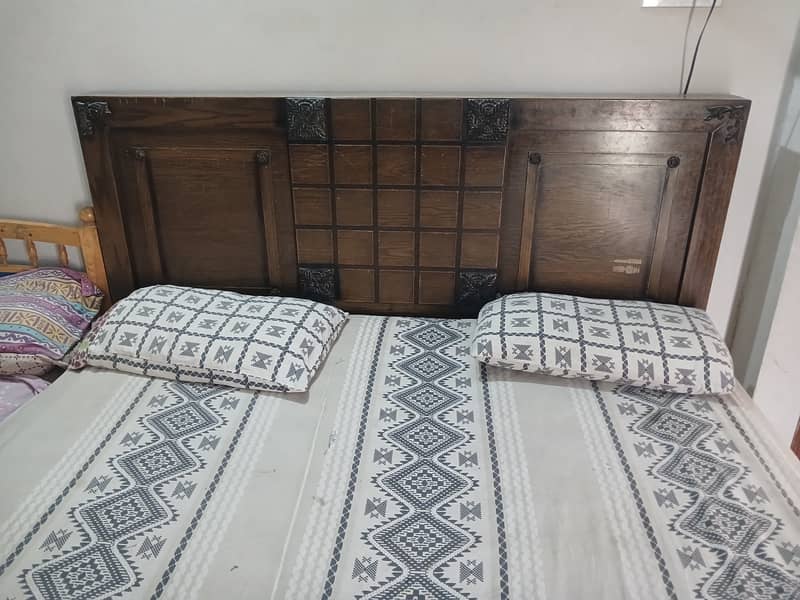 Bed set for sale 0