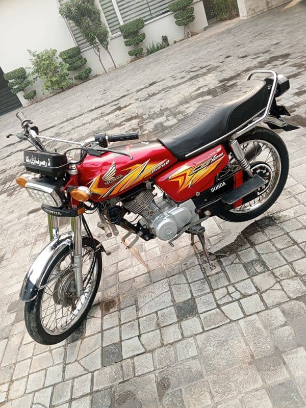 Beautiful Honda CG 125 for sale 0