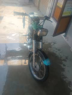 70 unique bike he me apne bike sell kr Raha ho kese ko be Lene ho to