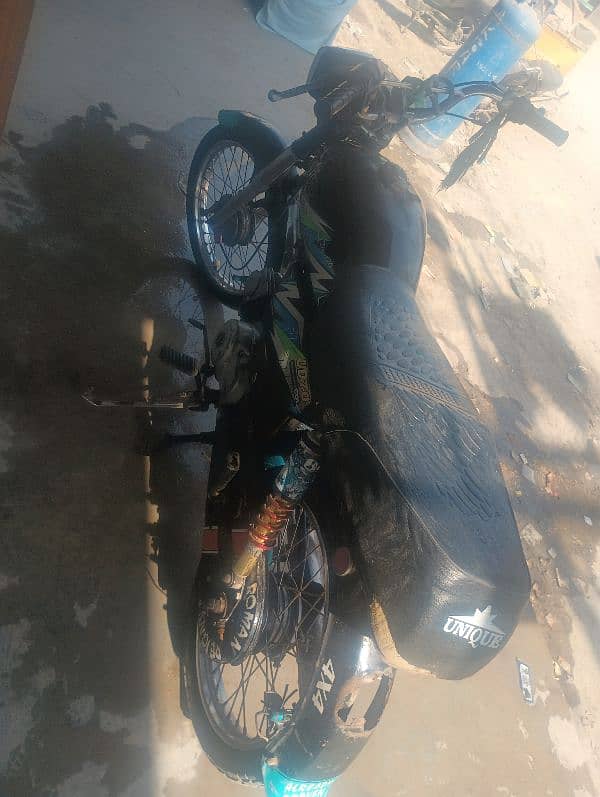 70 unique bike he me apne bike sell kr Raha ho kese ko be Lene ho to 5