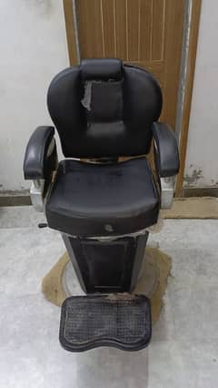 saloon chair for sell in good condition