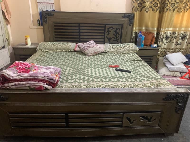 King Size Bed with Dressing table 1