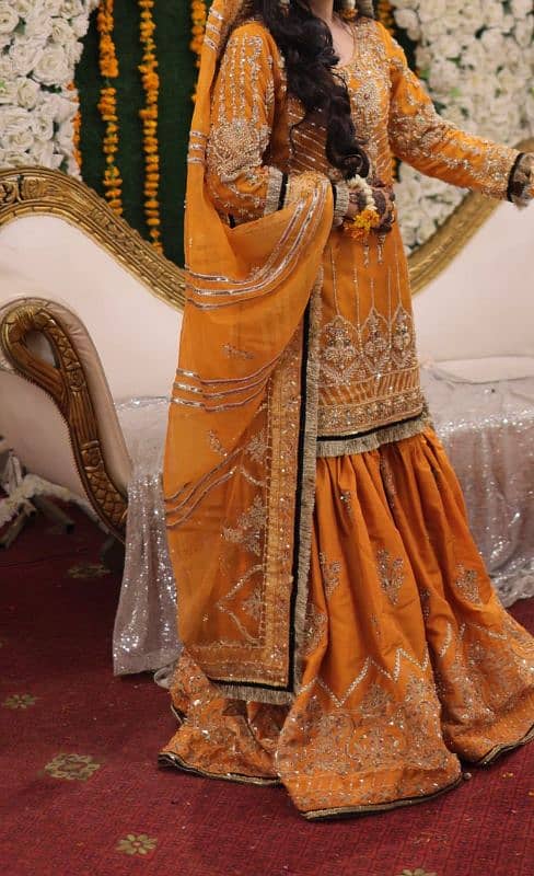 Best Bridal Mehndi Dress 2