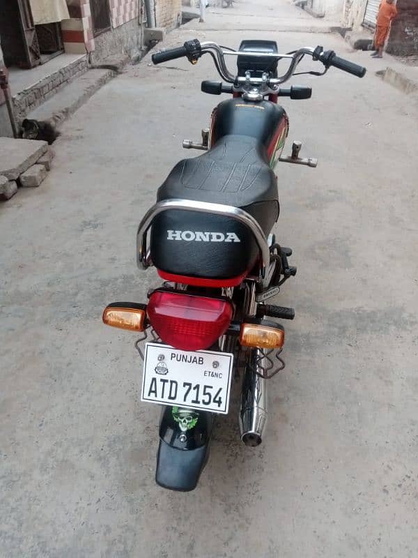 Honda CD70 2022 2