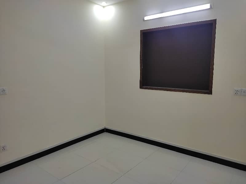 upper portion for rent in d12 2