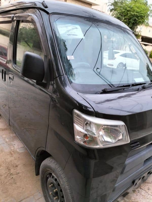 Daihatsu Hijet 2019 3