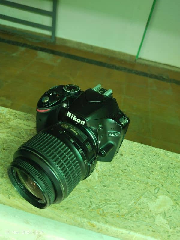 Nikon d3200 high quality with 18-55 len 5