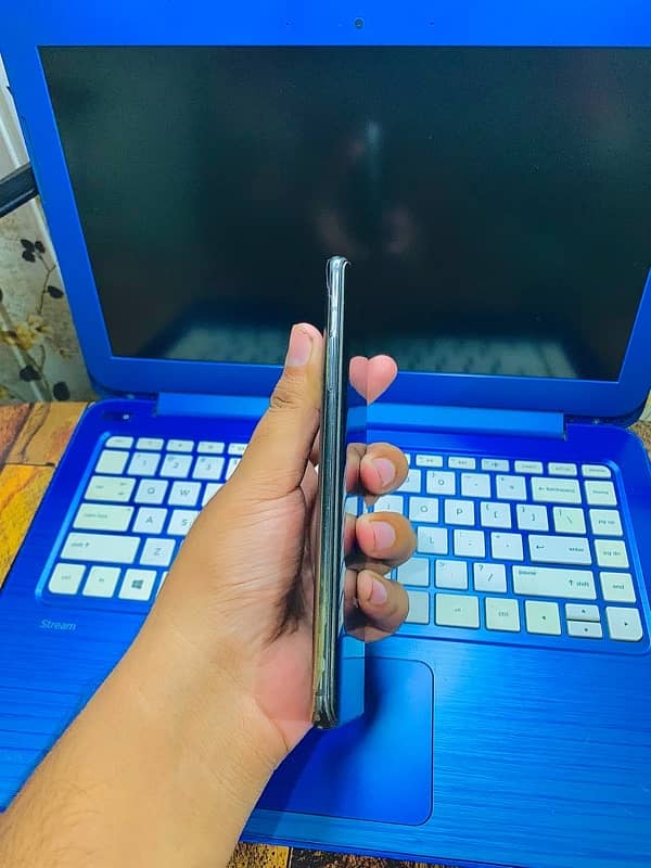 ONE PLUS 7T PRO MACLAREN EDITION 5