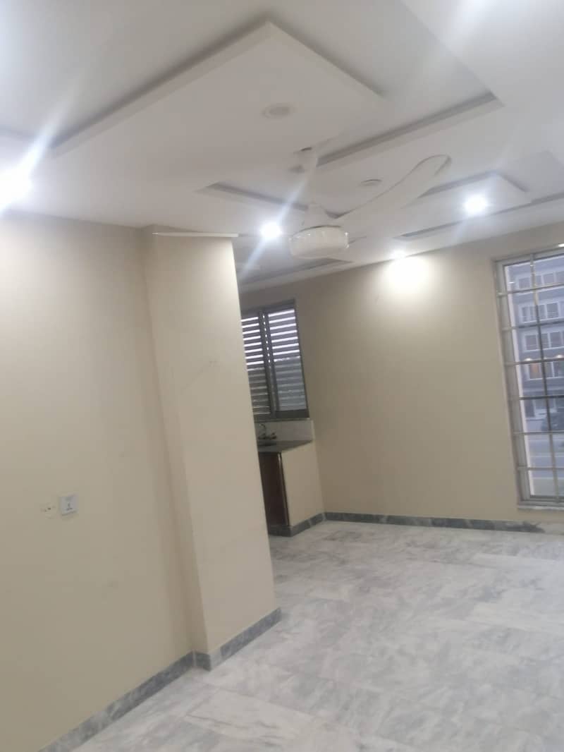 1 Bed Apartment - in Bahria Town 2