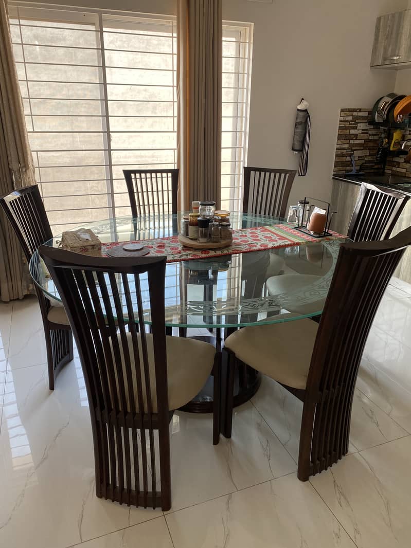 Solid wood Dining table - 6 seater 1