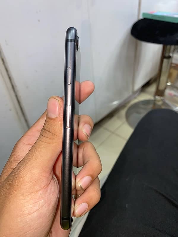 Iphone 8 non pta Water pack No any Falut Bettery Health 95 Gb 64 2