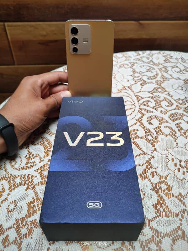 VIVO V23 (5G) 1