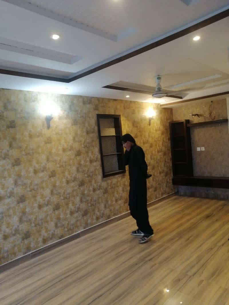 1 Bed Non Furnished Apartment - Bahria Town 4