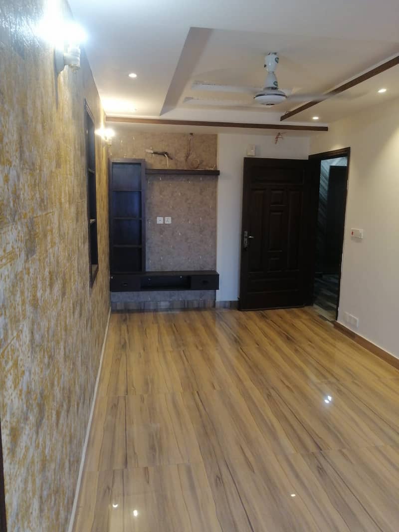 1 Bed Non Furnished Apartment - Bahria Town 5