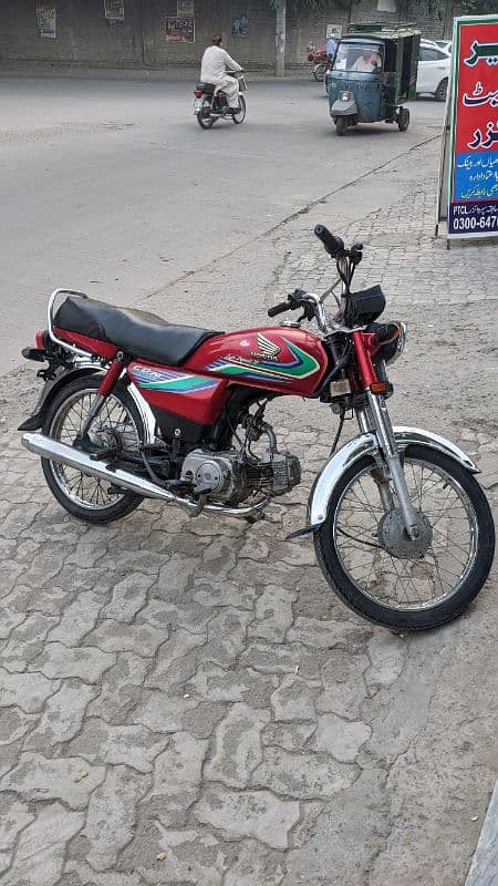 total genuine bike he urgent sale ph:03002517009 3