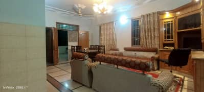 three bed dd 1st floor portion for rent in johar