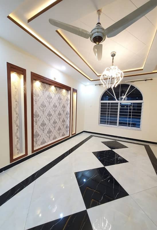 14 Marlas Tile Flooring House With Gas & Water Bore Near Kashmir Highway G-14/4 2